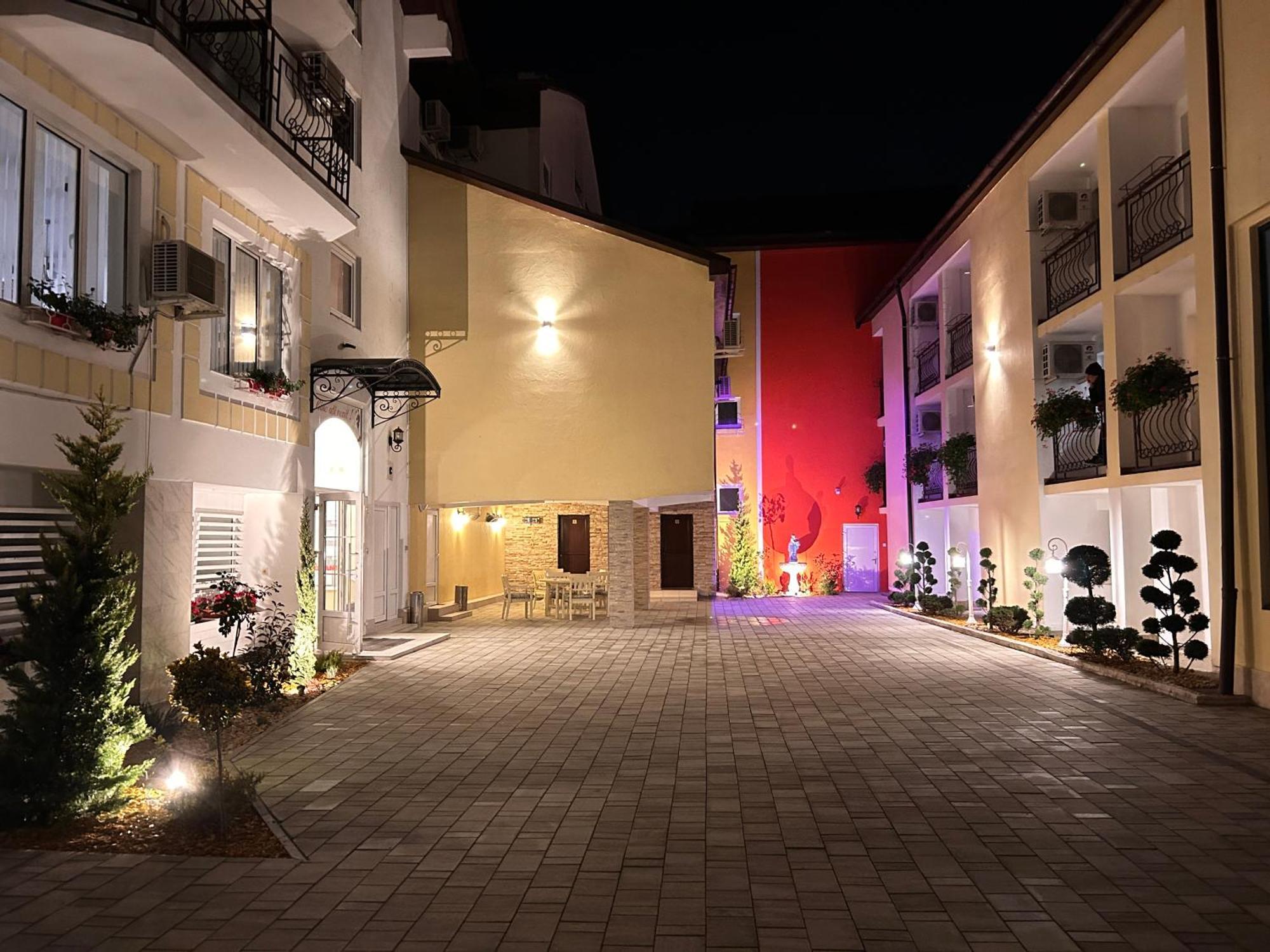 Hotel Arizona Тимишоара Экстерьер фото