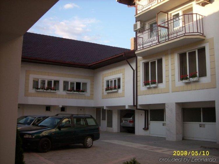 Hotel Arizona Тимишоара Экстерьер фото