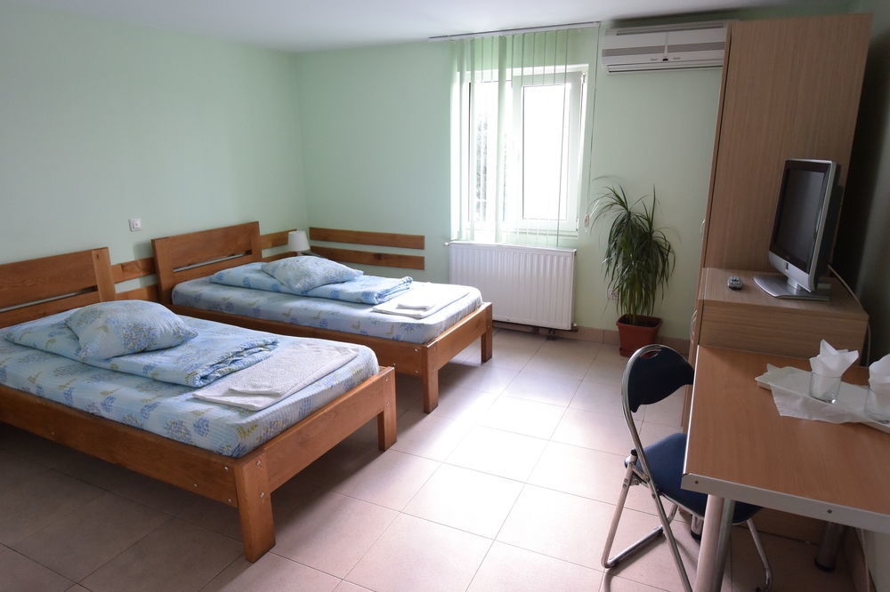 Hotel Arizona Тимишоара Экстерьер фото
