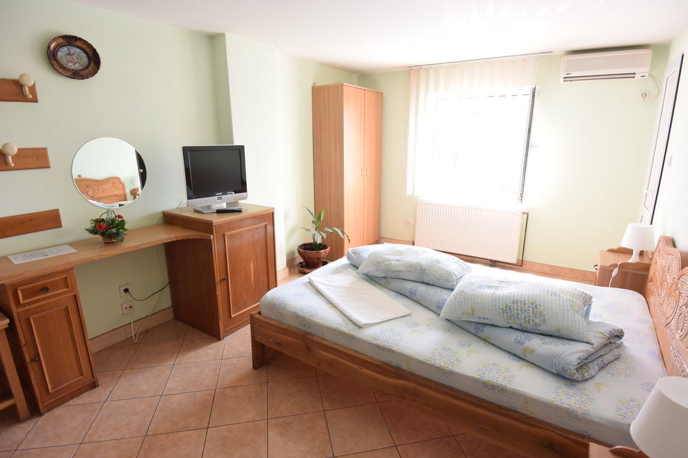 Hotel Arizona Тимишоара Экстерьер фото