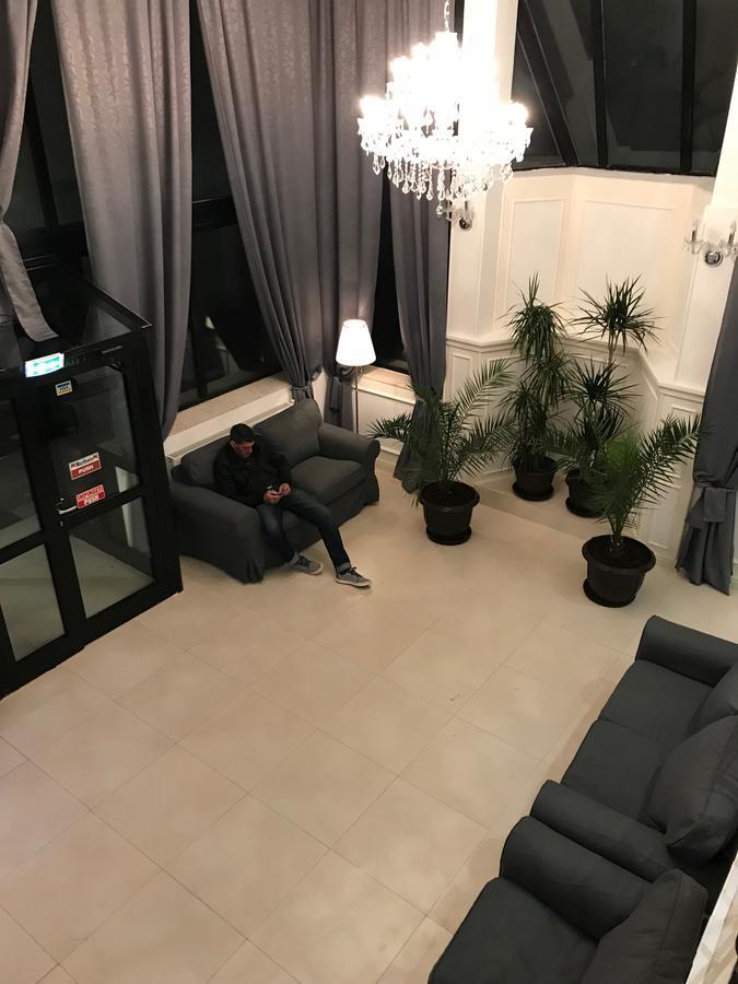 Hotel Arizona Тимишоара Экстерьер фото