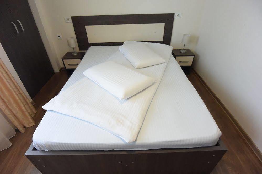 Hotel Arizona Тимишоара Экстерьер фото