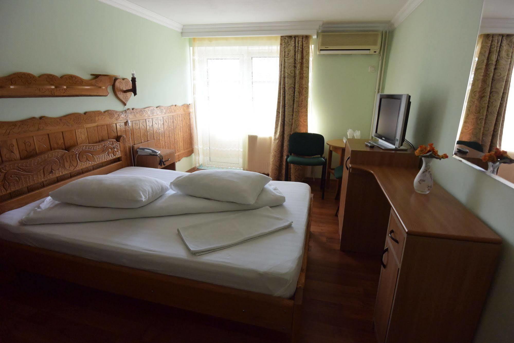 Hotel Arizona Тимишоара Экстерьер фото